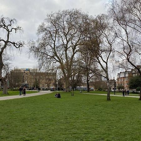 Two Bedroom Garden Flat In Zone 2 London Exteriör bild